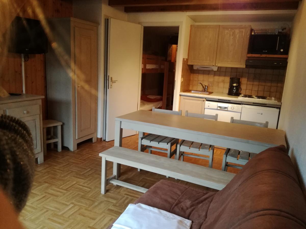 Location D'Appartements - La Residence ลาคลูซาซ์ ภายนอก รูปภาพ