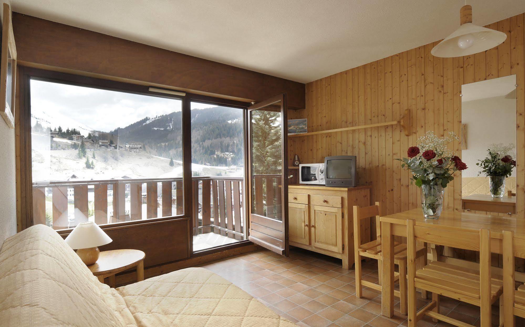 Location D'Appartements - La Residence ลาคลูซาซ์ ภายนอก รูปภาพ