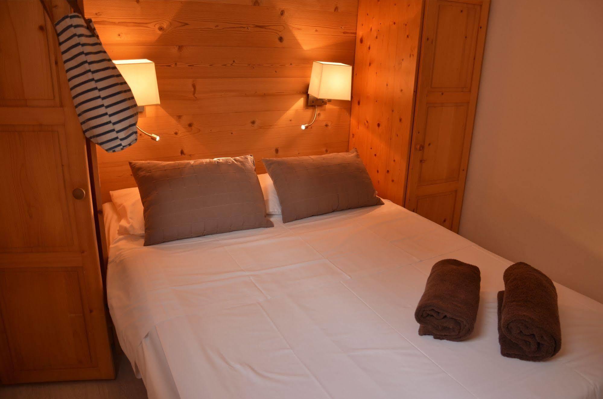 Location D'Appartements - La Residence ลาคลูซาซ์ ภายนอก รูปภาพ