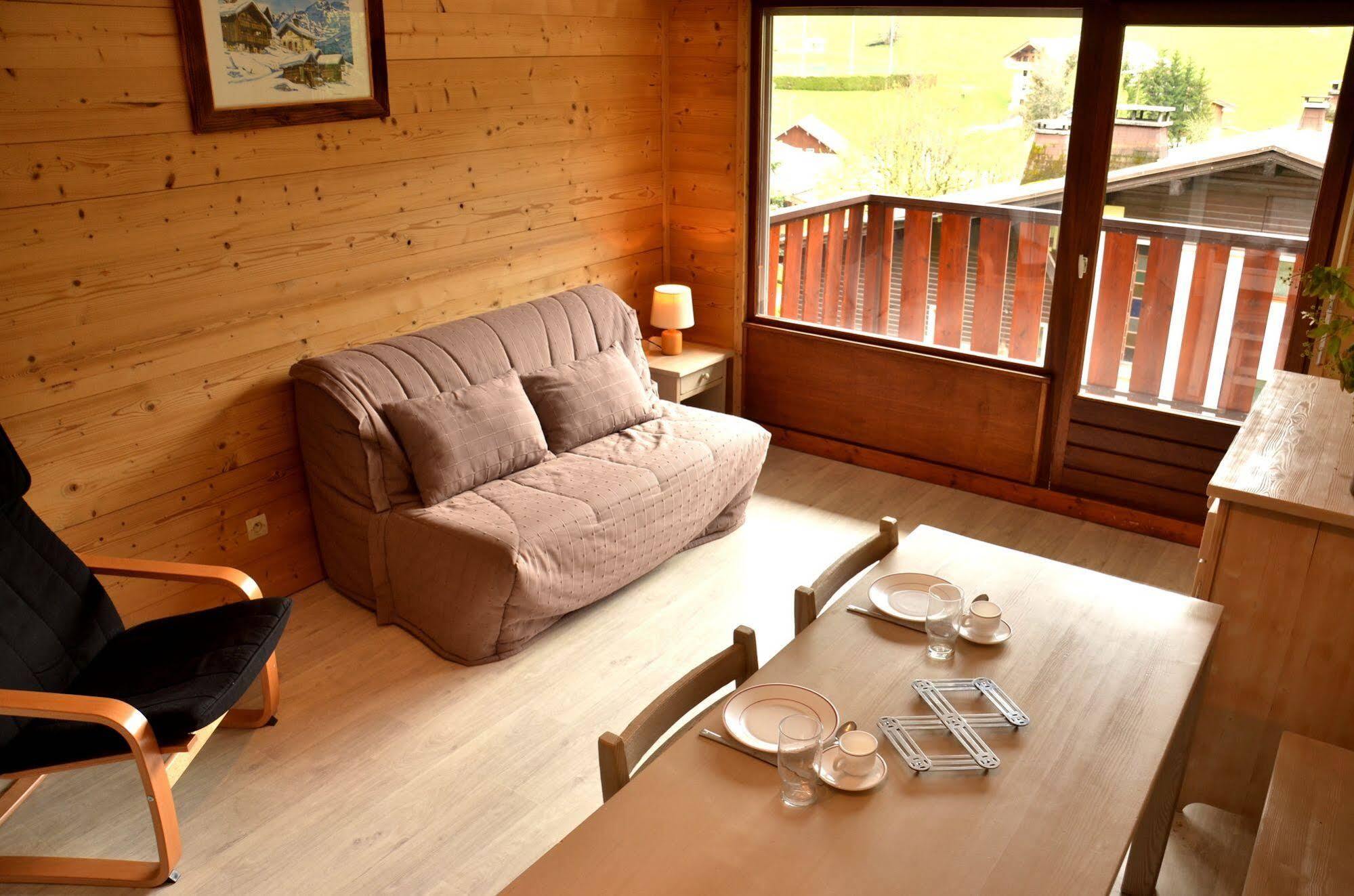 Location D'Appartements - La Residence ลาคลูซาซ์ ภายนอก รูปภาพ